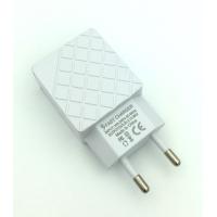 Сетевое ЗУ D12 Rhombus (5V/2.1A/2USB) White 