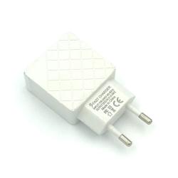 Сетевое ЗУ DN12 Rhombus (5V/2.1A/2USB) White 